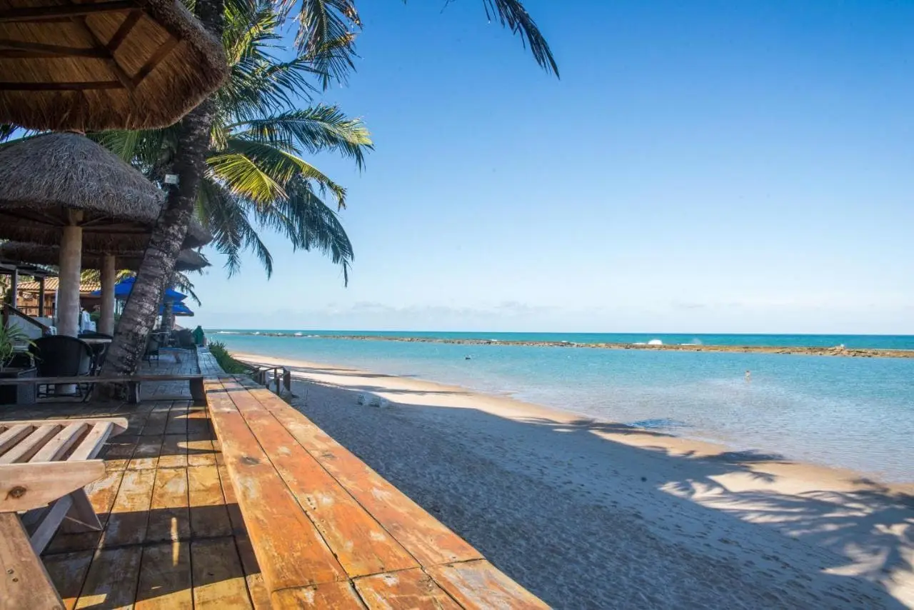 Melhores praias para viajar com crianças no brasil, indicação do Village praia hotel em Barra de São Miguel , Alagoas