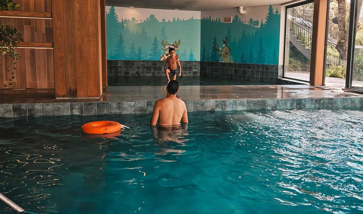 Hotel para crianças em Gramado, piscina do Hotel Alpestre