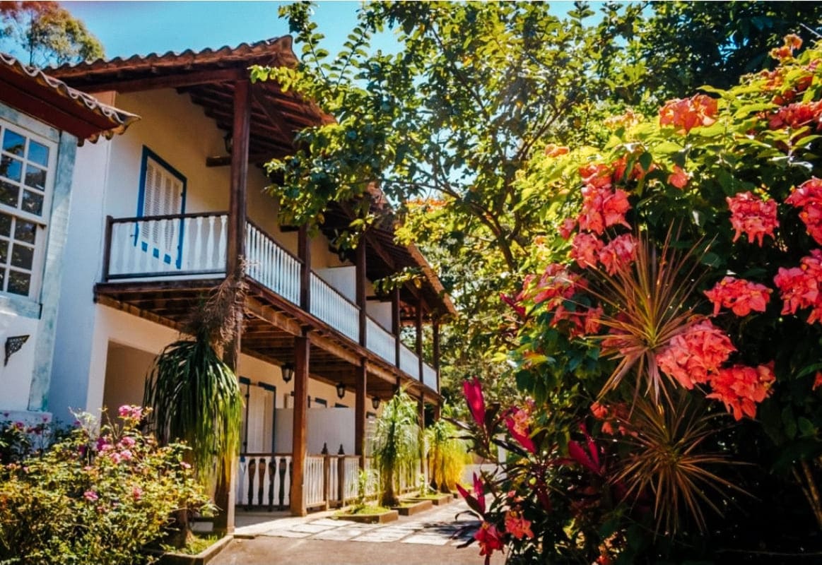 Melhores hotéis fazenda no RJ. Jardim do hotel fazenda Florença.