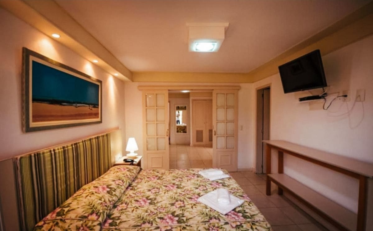 Melhores hotéis fazenda no RJ. Quarto no Hotel Fazenda Rochedo.