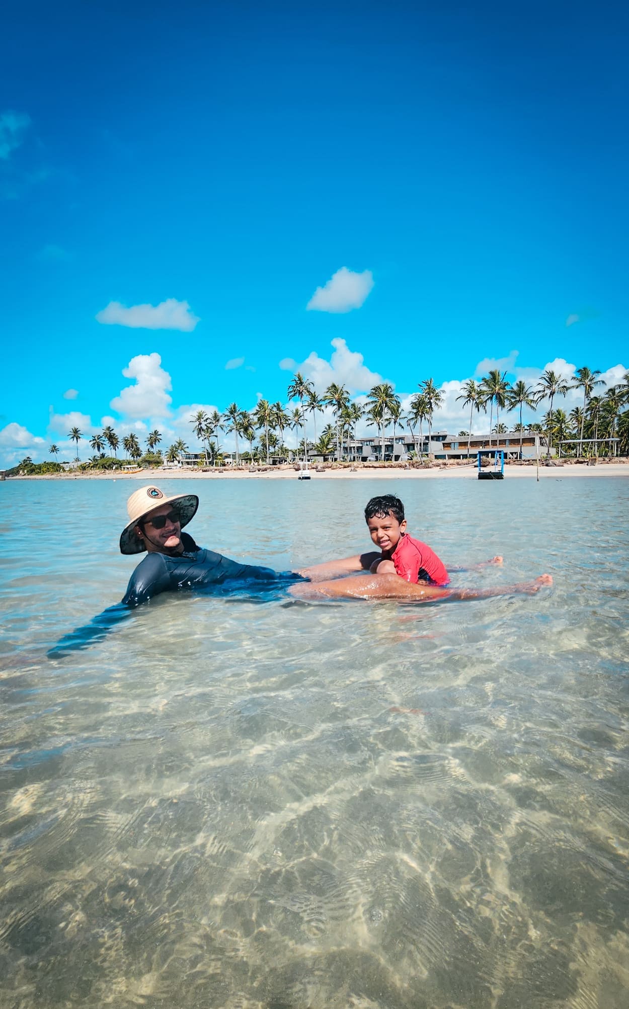 O que levar para a praia com criança, praia do marceneiro, em Alagoas, ideal para crianças